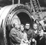 Без них не крутится, без них не вертится - Социальная Газета