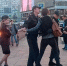 В Москве на улице Воздвиженка на глазах у изумленных прохожих полицейские задержали ребенка - Комсомольская Правда Самара