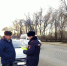 В Чапаевске руководитель городской ГИБДД вручал дисциплинированным водителям световозвращающие жилеты - ГИБДД