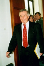 Первым быть трудно