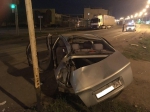 На трассе "Самара - Бугуруслан" пострадали водитель и пассажир врезавшейся в столб иномарки