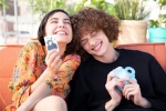 Какие новые возможности есть у камеры моментальной печати Instax Mini 11 от FUJIFILM