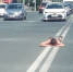 В Самаре голый мужчина устроил воркаут на улице Ново-Садовой - ГТРК Самара