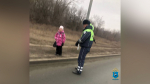Под Самарой полицейские спасли уставшую первоклассницу
