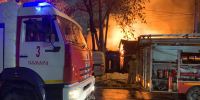 В Самаре ночью на 200 "квадратах" горели два дома на Буянова - Губерния ТВ