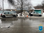 В Самаре водитель разбил машину каршеринга, налетел на  3 легковушки и перевернулся