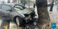 В Самаре 1 февраля иномарка загорелась после столкновения с деревом - Губерния ТВ