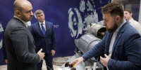 Вячеслав Федорищев посетил Самарский университет и ознакомился с деятельностью Производственного центра аддитивных технологий. - НИА Самара
