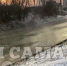 В Самаре коммунальная река затопила дорогу на улице Карбышева - РегионСамара.Ru