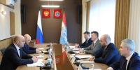 Вячеслав Федорищев в Самаре встретился с чрезвычайным и полномочным послом Республики Беларусь в РФ Александром Рогожником - SamaraGIS.Ru
