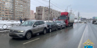 В Промышленном районе Самары произошло массовое ДТП с 2 пострадавшими - ГТРК Самара
