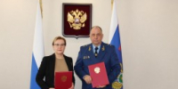 Елена Лапушкина подписала соглашение о взаимодействии с прокурором Самарской области Сергеем Берижицким - Уполномоченный по правам человека