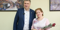 Иван Носков поздравил работниц МП «Благоустройство» с Днем работников ЖКХ - Самарская Газета