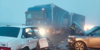 В городском округе Кинель произошло столкновение трех автомобилей - Центр по делам гражданской обороны, пожарной безопасности и чрезвычайным ситуациям