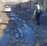 Сотрудники дорожно-патрульной службы спасли собаку, провалившуюся в подвал заброшенного гаража в посёлке Стройкерамика - ГУ МВД Самарской области