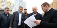 В среду, 2 апреля, губернатор Вячеслав Федорищев в ходе объезда Самары проконтролировал организацию работ по ремонту улично-дорожной сети. - НИА Самара
