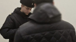 Самарец проглотил пять пакетов с наркотиками на глазах у полиции