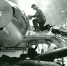 1943 г. Отработка механизма крепления и сброса авиабомб. - Волга Ньюс