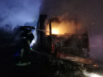 В Сызранском районе произошло возгорание грузового автомобиля во время движения