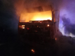 В Сызранском районе произошло возгорание грузового автомобиля во время движения