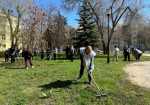 «Самарские супергерои» привели в порядок сквер Детский