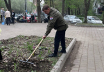 «Самарские супергерои» привели в порядок сквер Болгарский
