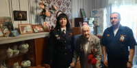 В Самарской области сотрудники полиции и представители Общественного совета присоединились к городской акции «Добро в дом фронтовика» - ГУ МВД Самарской области