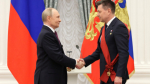 Владимир Путин наградил самарского космонавта Олега Кононенко