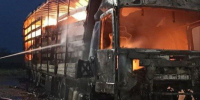 Под Самарой дотла сгорела фура с огнеопасным грузом - ГТРК Самара