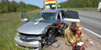 10 июня в Самарской области грузовик DAF выкинул с дороги Subaru - ГТРК Самара