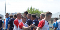 По окончанию матча всем игрокам сборной команды врачей были вручены памятные подарки от клуба. - НИА Самара