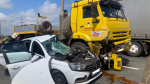 Два пострадавших в ДТП с большегрузом под Самарой