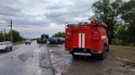 Цистерна с нефтью опрокинулась на трассе под Самарой: последствия аварии