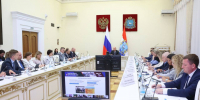 Вячеслав Федорищев поручил ускорить ремонт детских площадок в Самарской области - Самарская Газета