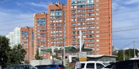В Самаре 1 июля на Московском шоссе мотоциклист на светофоре въехал в "Ларгус" - Губерния ТВ