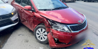 В Самаре на Московском шоссе иномарка врезалась в автомобиль такси - Губерния ТВ