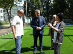 Иван Носков проверил устройство футбольных полей в детских садах №№ 375 и 193