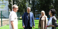 Глава Самары Иван Носков проверил готовность детских футбольных площадок - SamaraGIS.Ru