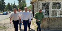 Вячеслав Федорищев проверил ход капремонта соцобъектов в Снежном - SamaraGIS.Ru