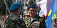 Вячеслав Федорищев поздравил десантников с Днем Воздушно-десантных войск России и 95-летием образования ВДВ - Губерния ТВ