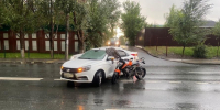 В Самаре водитель, решивший развернуться с правой полосы, отправил в больницу мотоциклиста - Волга Ньюс