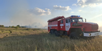 На площади 200 квадратных метров горела сухая трава в Богатовском районе - Центр по делам гражданской обороны, пожарной безопасности и чрезвычайным ситуациям