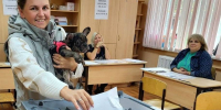 Самарцы приходят на выборы вместе с домашними животными - Самарская Газета