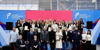 Вячеслав Федорищев наградил сильнейших спортсменов и тренеров региона - Волга Ньюс