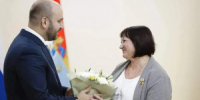 Губернатор поблагодарил их за то, что они вкладывают в свое дело всю душу, остаются верны профессии на протяжении долгих лет. - НИА Самара