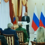 В Самаре губернатор Федорищев вручил государственные награды жителям региона