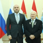 В Самаре губернатор Федорищев вручил государственные награды жителям региона