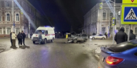 В Сызрани в ночь на 23 ноября дорогу не поделили две молодёжные компании на автомобилях - НИА Самара