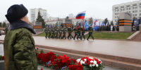 В Самаре в День неизвестного солдата почтили память павших героев - Администрация городского округа Самара