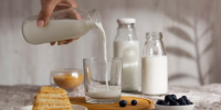 Только два молочных продукта доказано защищают от болезни Альцгеймера – ученые - ProGorodSamara.Ru